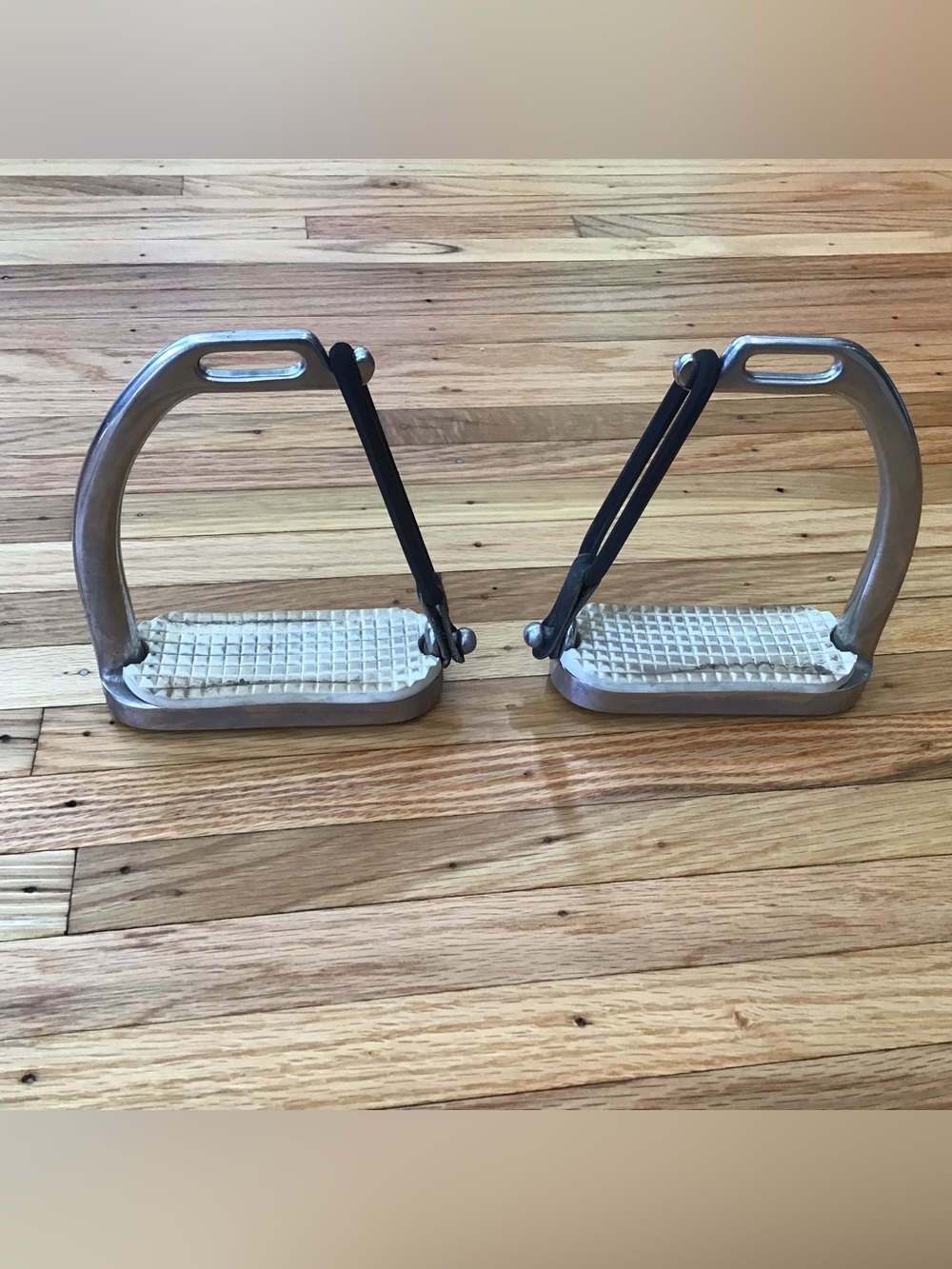peacock Stirrups Pair 4 1/4"